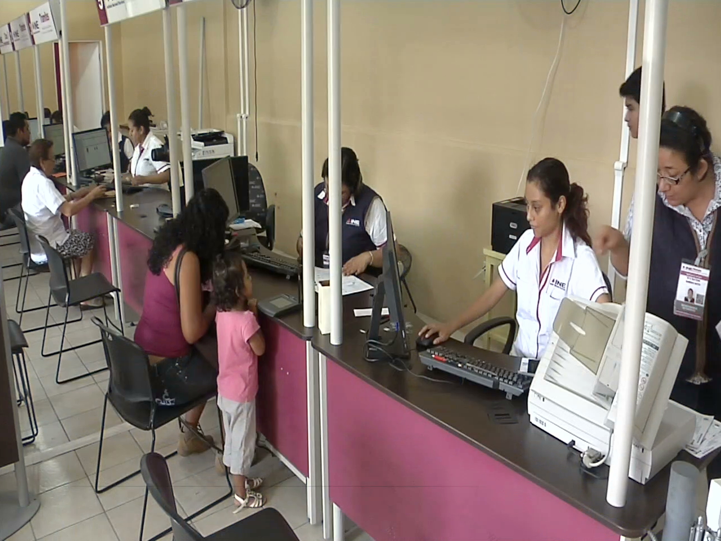 Recontratará INE a supervisores, capacitadores y asistentes electorales