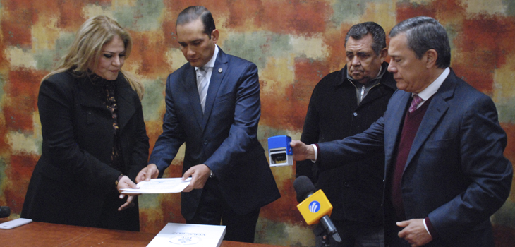 Entrega Fiscal General al Congreso primer Informe de Labores