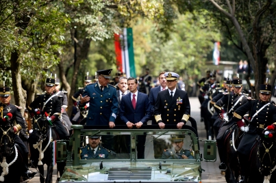 Peña Nieto encabeza 103 aniversario de la Marcha de la Lealtad