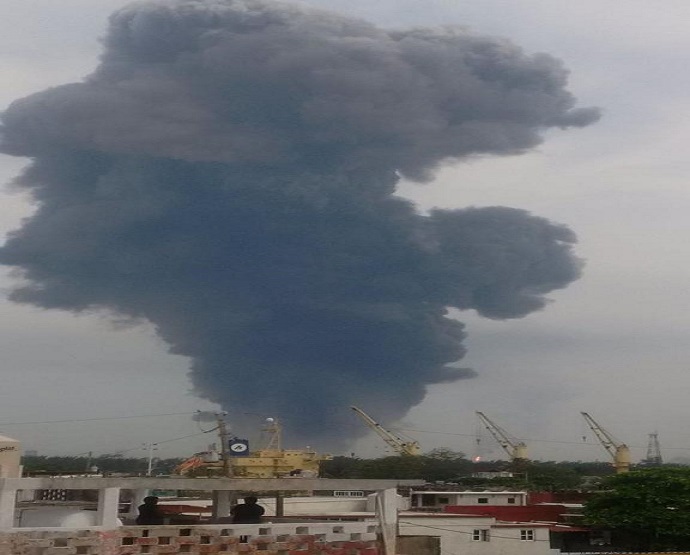 Atiende PC fuerte explosión en Complejo Petroquímico Pajaritos