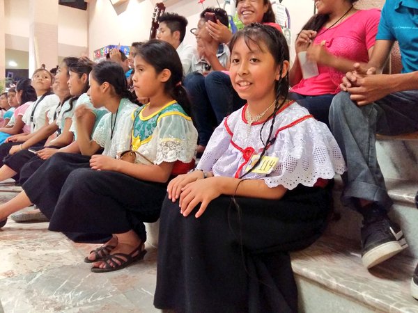 Alumnos destacados de Zongolica conocen el Acuario de Veracruz