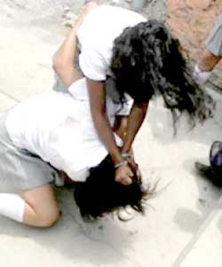 Denuncian ante MP violencia contra alumna de la Técnica Industrial Número 136