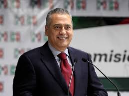 Renuncia Manlio Fabio Beltrones a la dirigencia del PRI