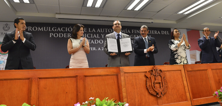 Histórica promulgación de la autonomía financiera de la Fiscalía y el Poder Judicial