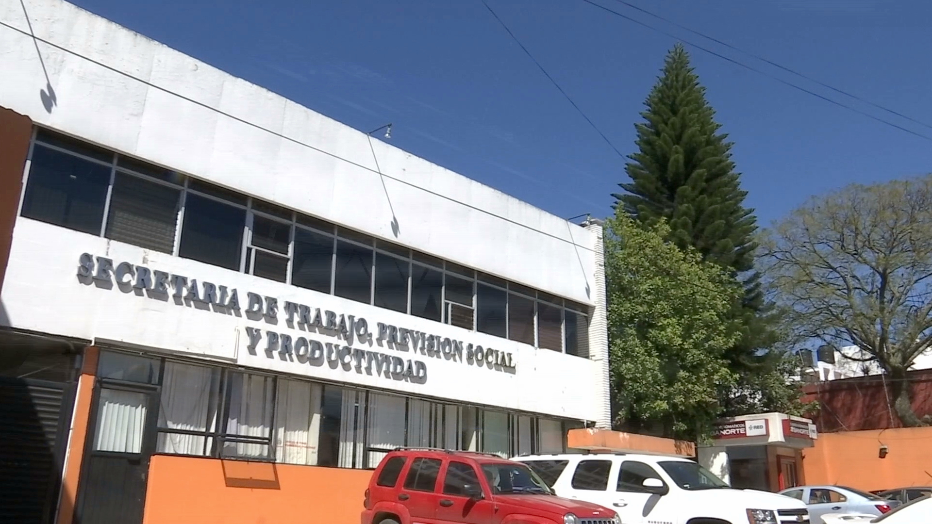 Secretaría de Trabajo asesora de manera directa y a través de sus redes sociales