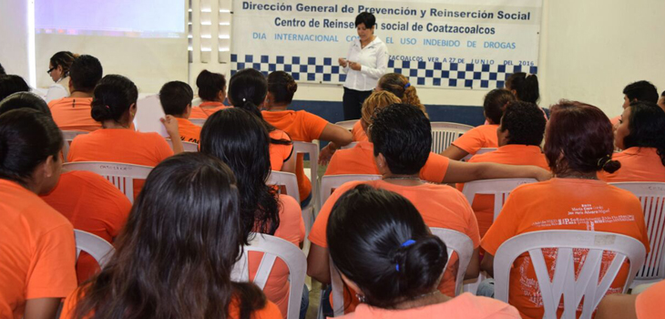 Imparten talleres sobre el uso indebido de drogas, en reclusorios de Veracruz