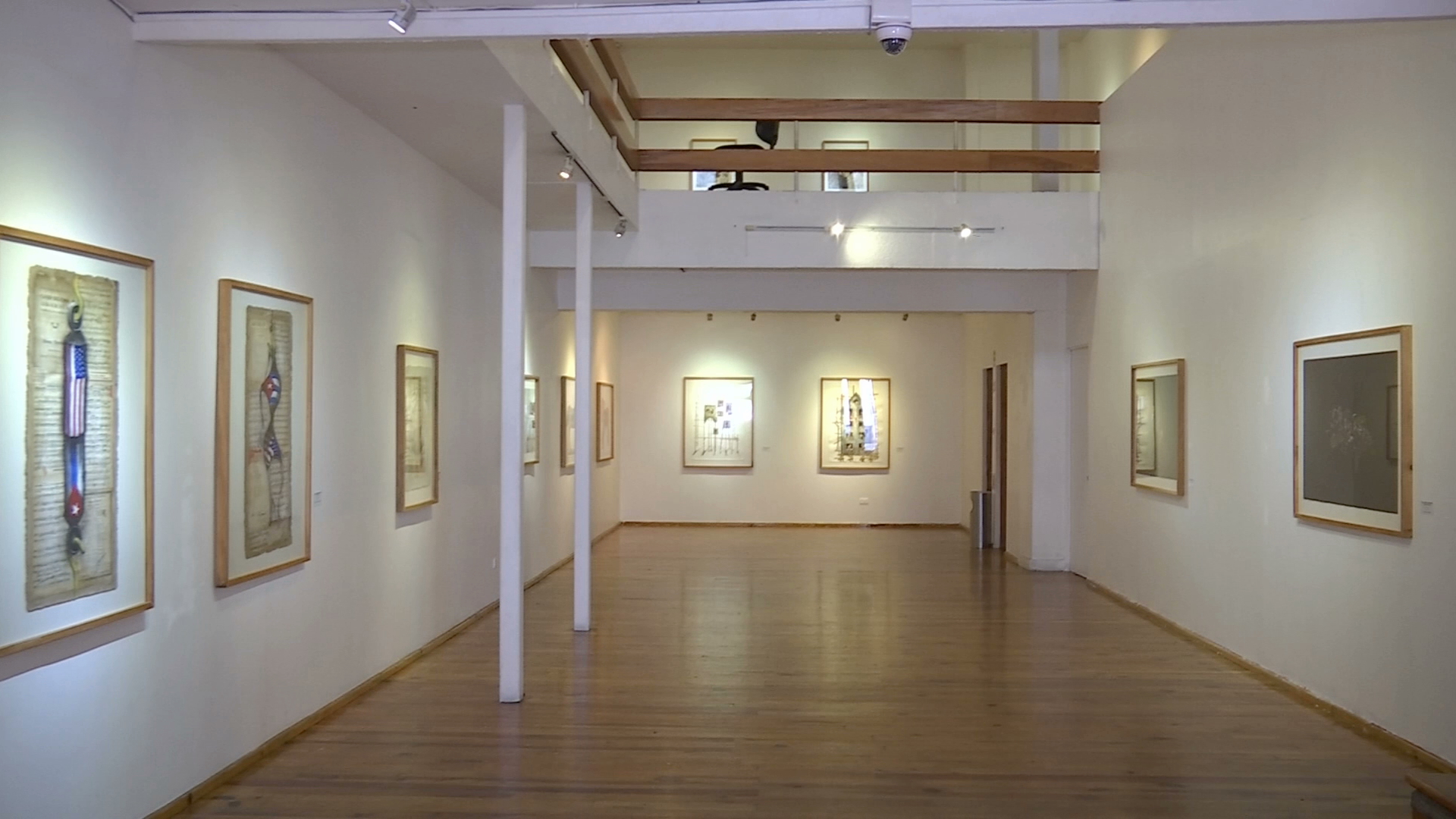 Pintores cubanos exhiben en la Galería Ramón Alva de la Canal