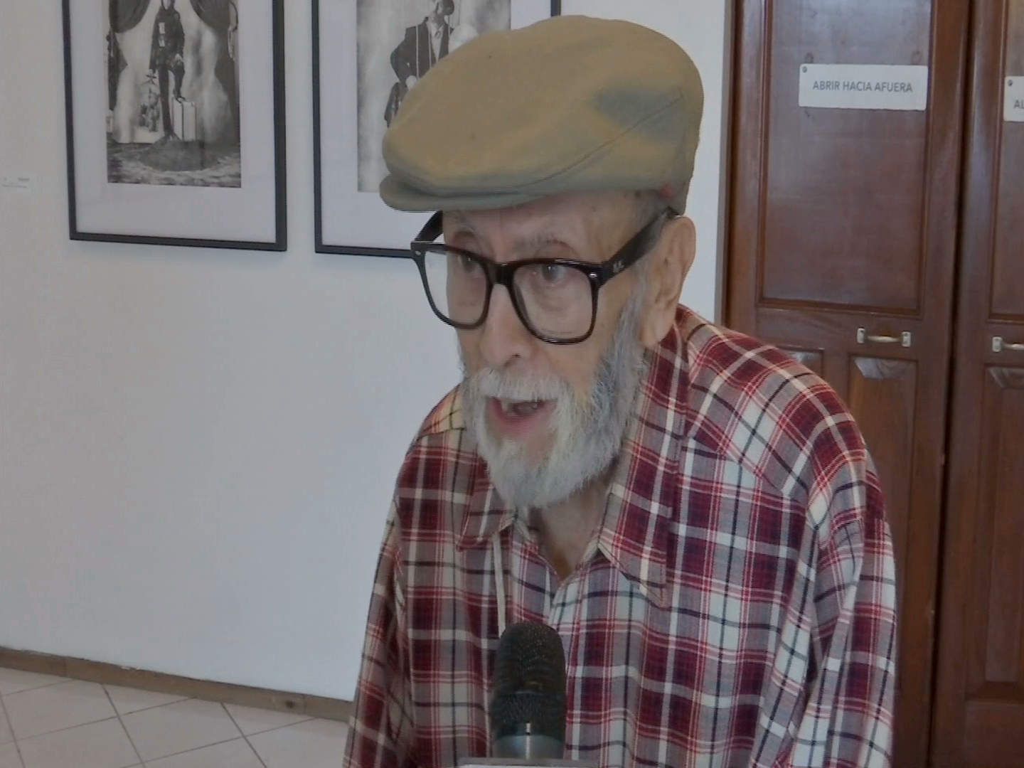 Homenajea IVEC al artesano Juvenal González