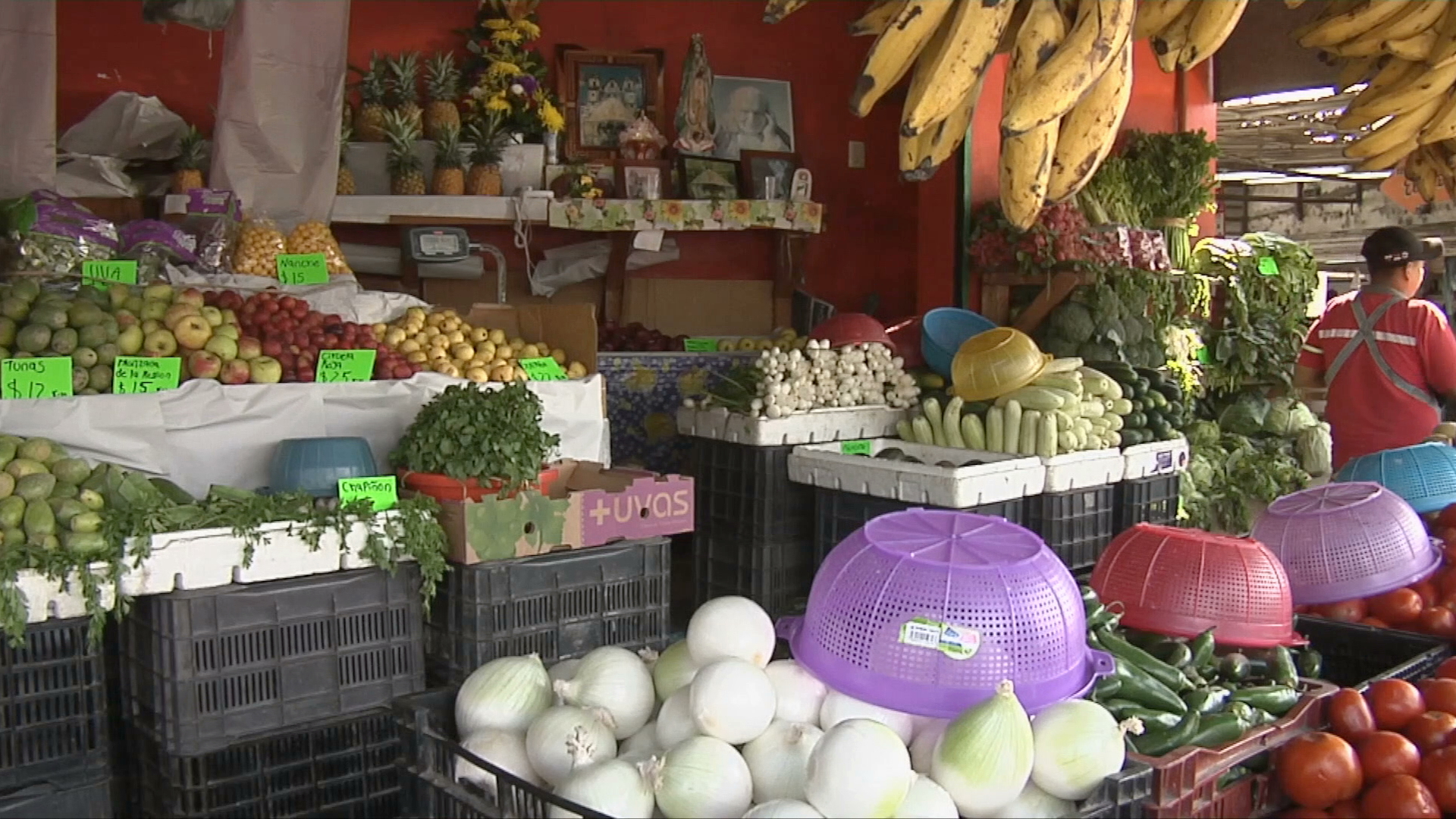 Por gasolinazo advierten posibles aumentos a la canasta básica