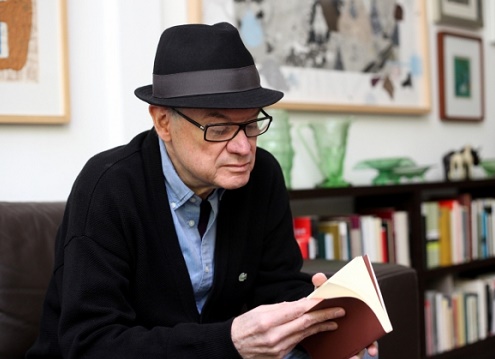 Otorgan la Medalla Bellas Artes al poeta veracruzano Francisco Hernández