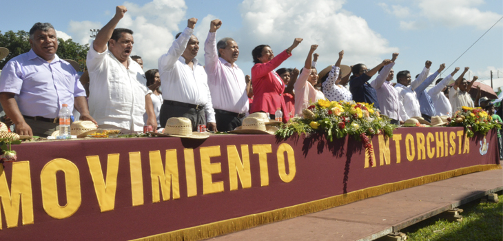 Felicita Javier Duarte a Antorcha Campesina por su 30 aniversario