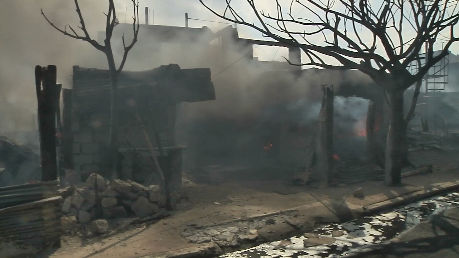 Investigará PGR causas  de explosión por almacenamiento de  combustible clandestino