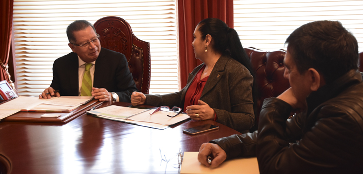 Se reúne Gobernador Flavino Ríos con Sara Ladrón de Guevara