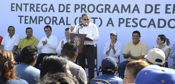 Encabeza Gobernador entrega de recursos del Programa de Empleo Temporal a pescadores de Veracruz