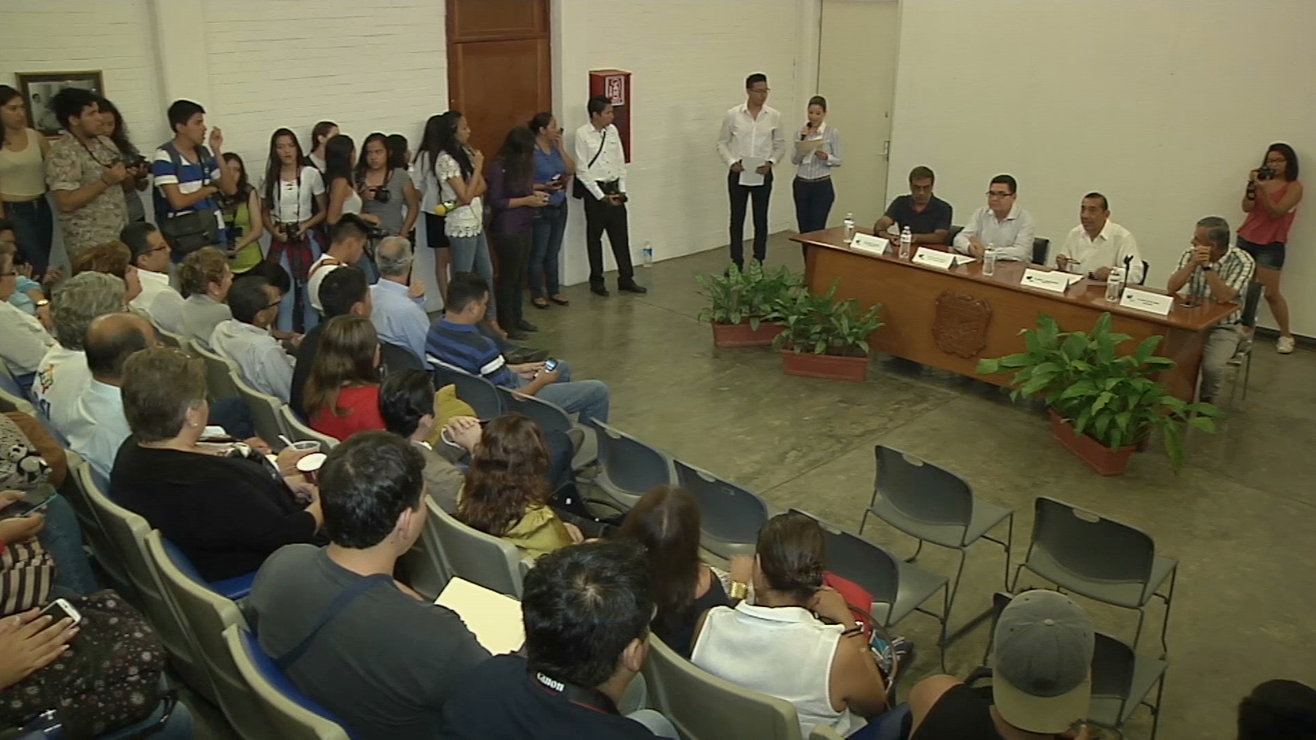 Inauguran el I Foro de Seguimiento de Egresados 2016 de la Facico