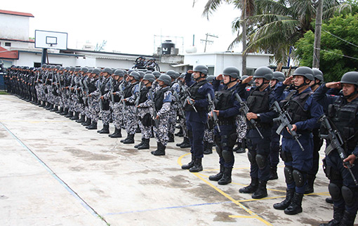 Capacita Gendarmería Nacional a Policía Naval de Veracruz