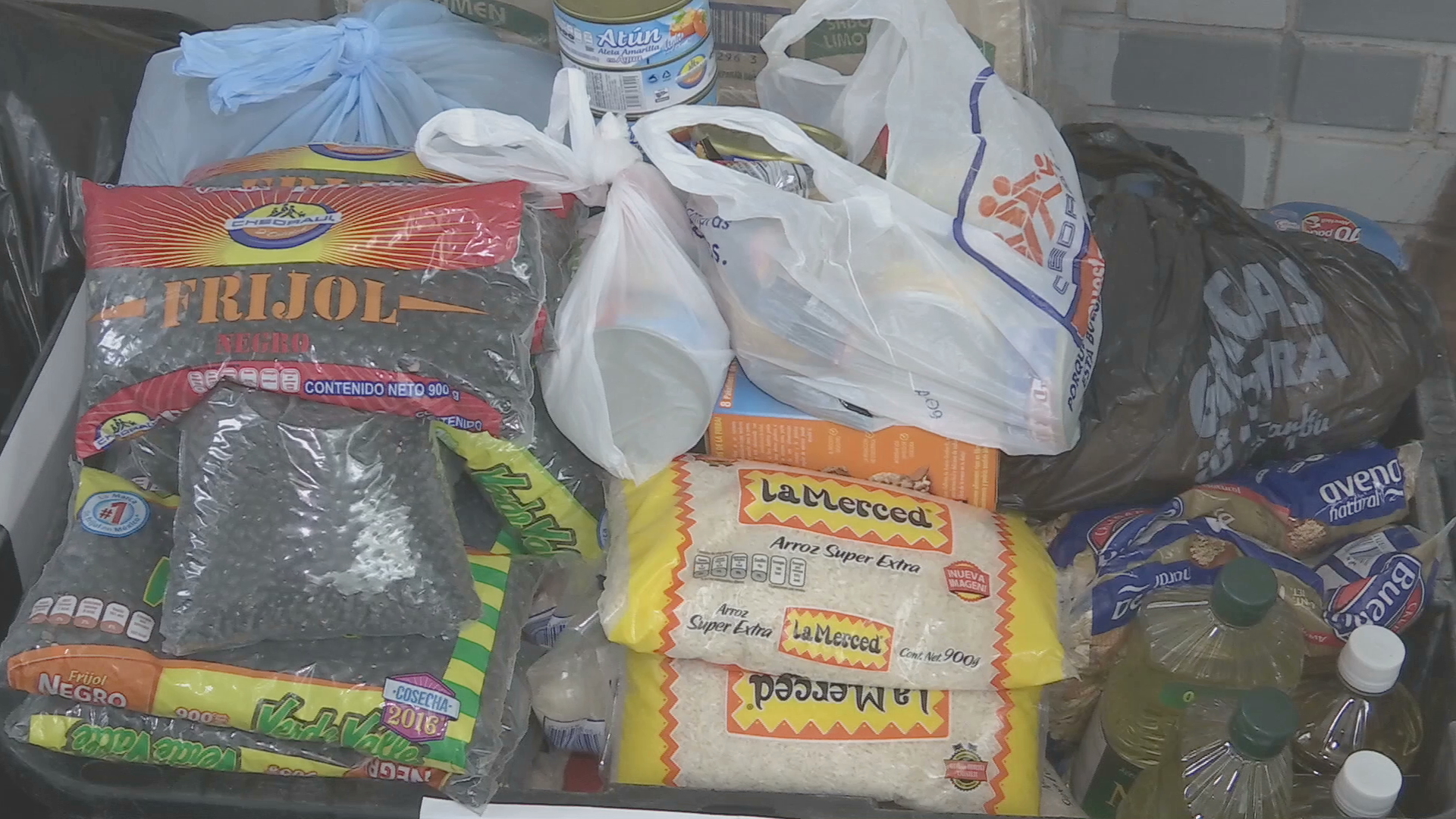 Inicia campaña de acopio “UV y UVI con Las Patronas”