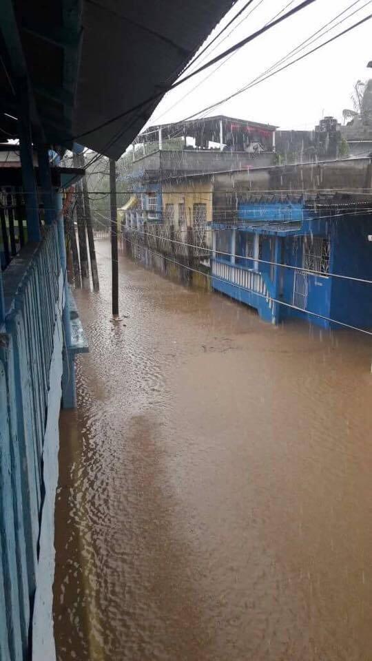 Crecida del río Agua Dulcita afecta a diez mil familias