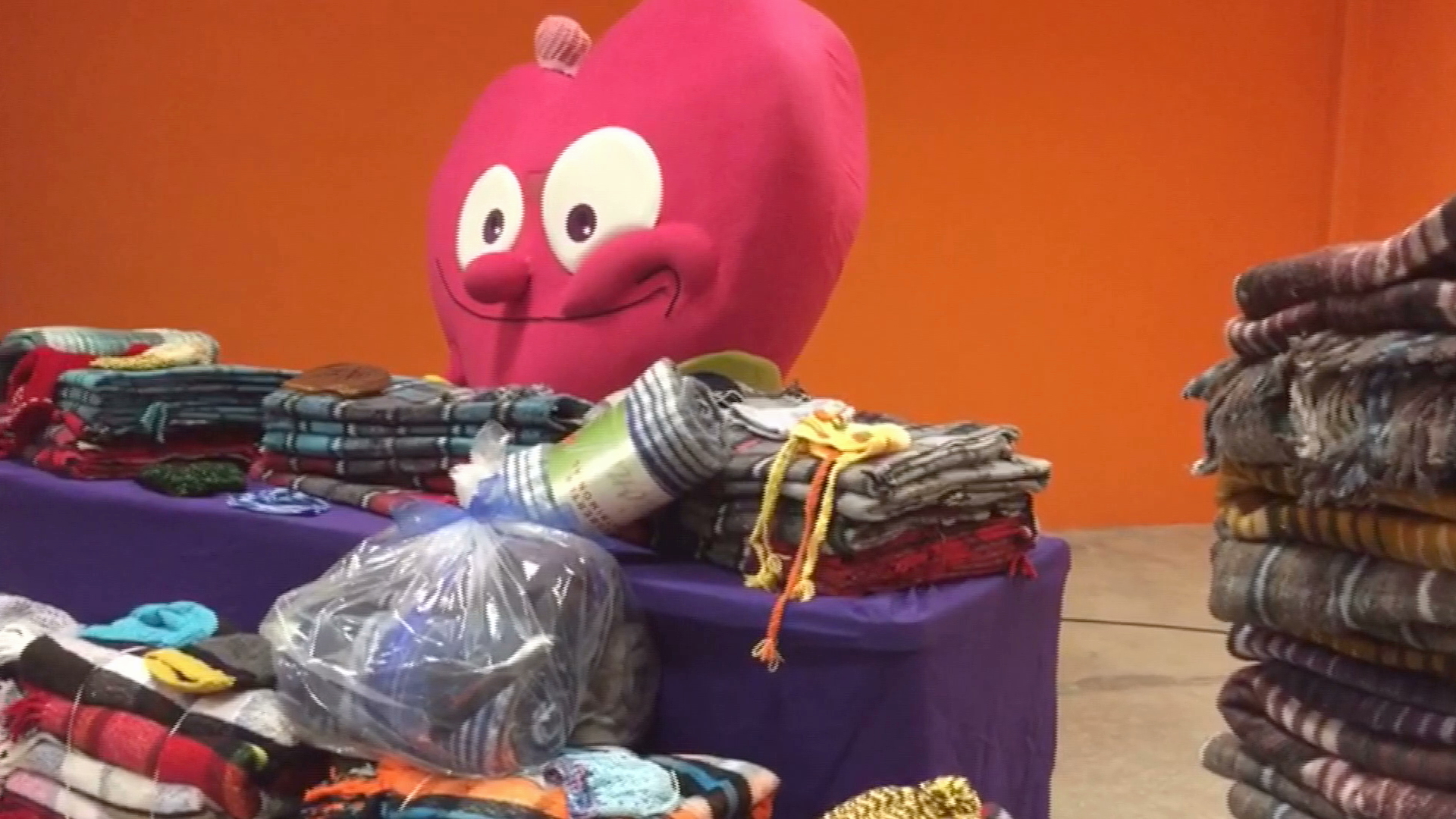 Inicia DIF Córdoba la campaña “Abrigando con el corazón”