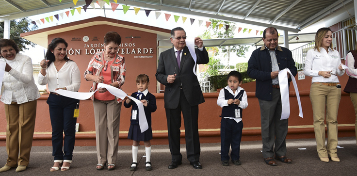 Veracruz está de pie y el sistema educativo es el mejor ejemplo: Flavino Ríos