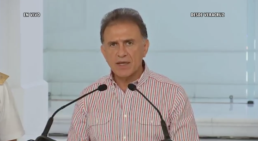 Pide gobernador Yunes Linares a alcaldes no dejarse someter por la delincuencia