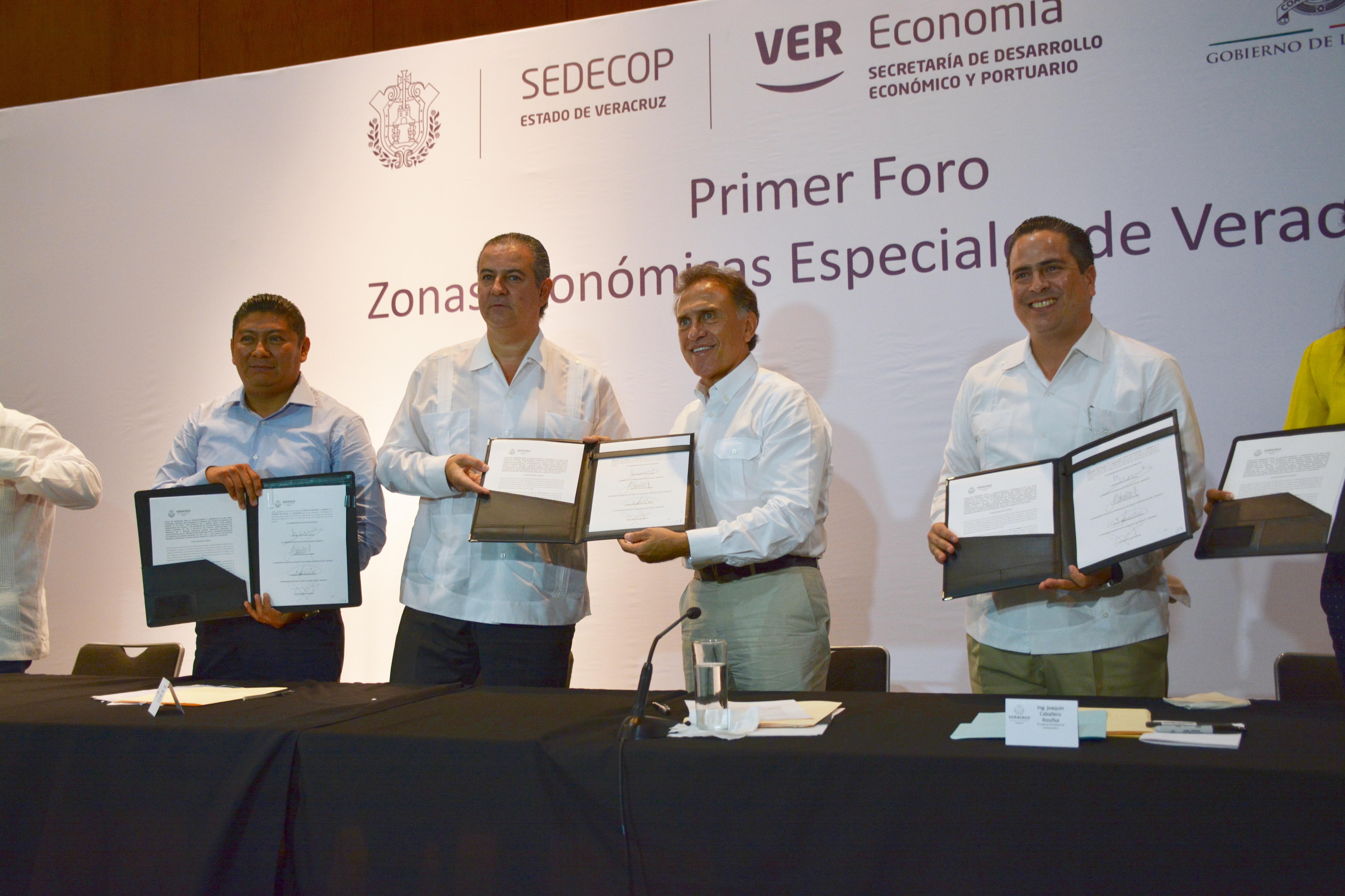 “En la región de Coatzacoalcos habrá inversión y se generarán miles de empleos”: Gobernador Yunes