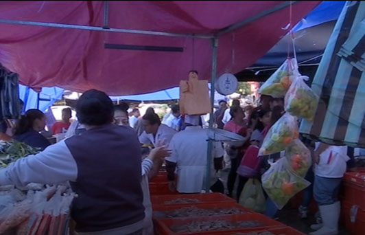 Incremento en carnes y mariscos complica la decisión para preparar la cena de fin de año