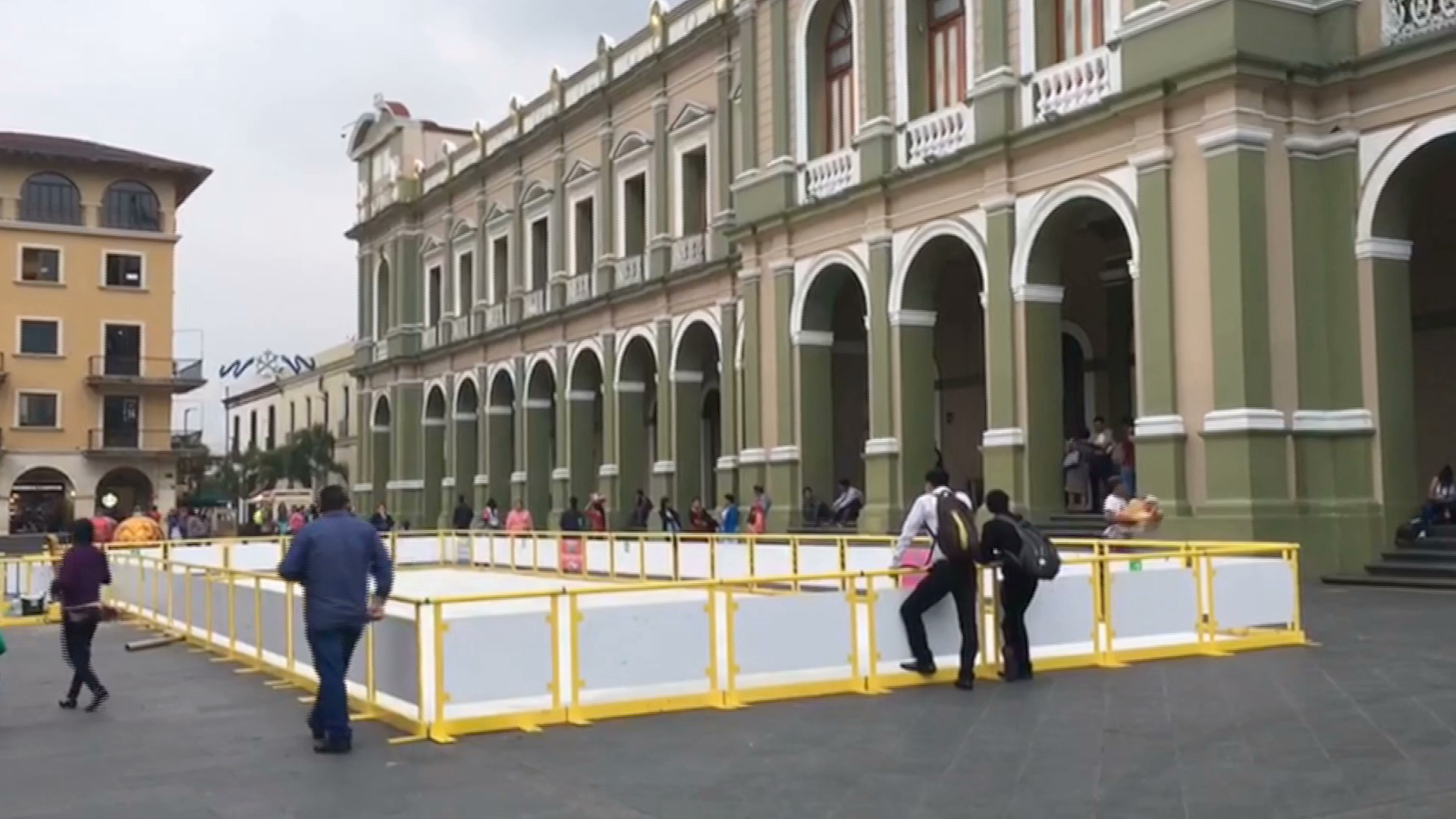 Instalan pista ecológica de patinaje en Córdoba