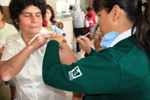 IMSS aplica más de nueve millones de vacunas para combatir la influenza