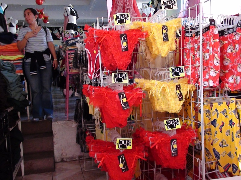 Dinero, lo que más pide la gente para recibir el año