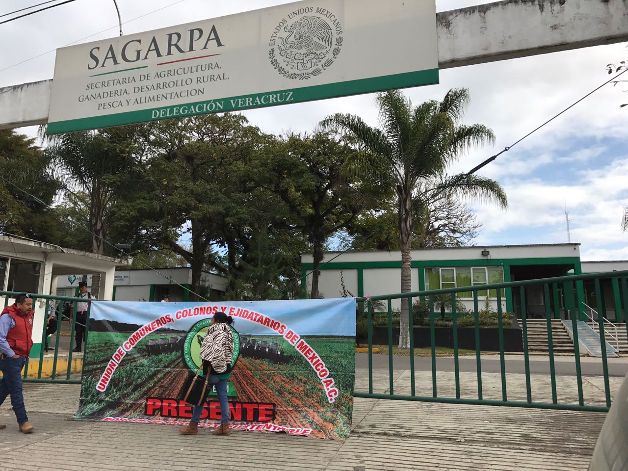 Organización de Comuneros demandan apoyos suspendidos