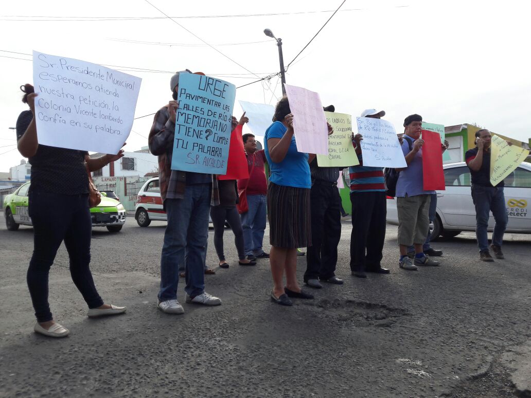 Vecinos de Río Medio exigen a autoridades cumpla con obras prometidas