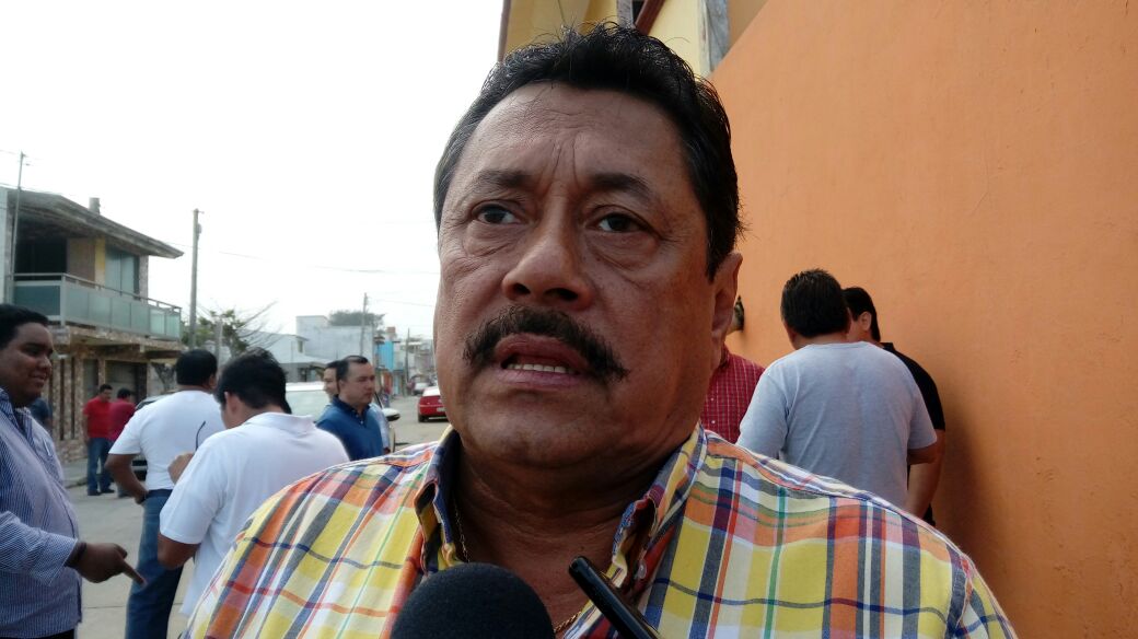 Buscan instalaciones para concentrar alumnos de UPAV