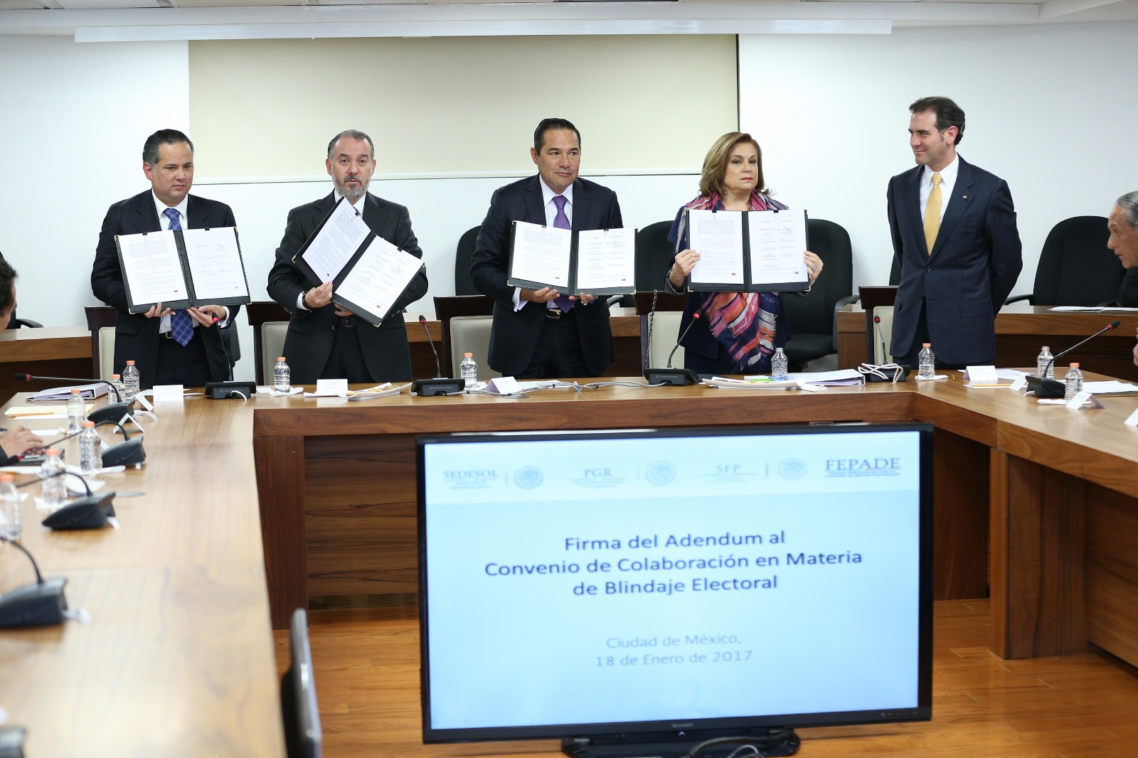 Blindan elecciones en Veracruz y otras entidades