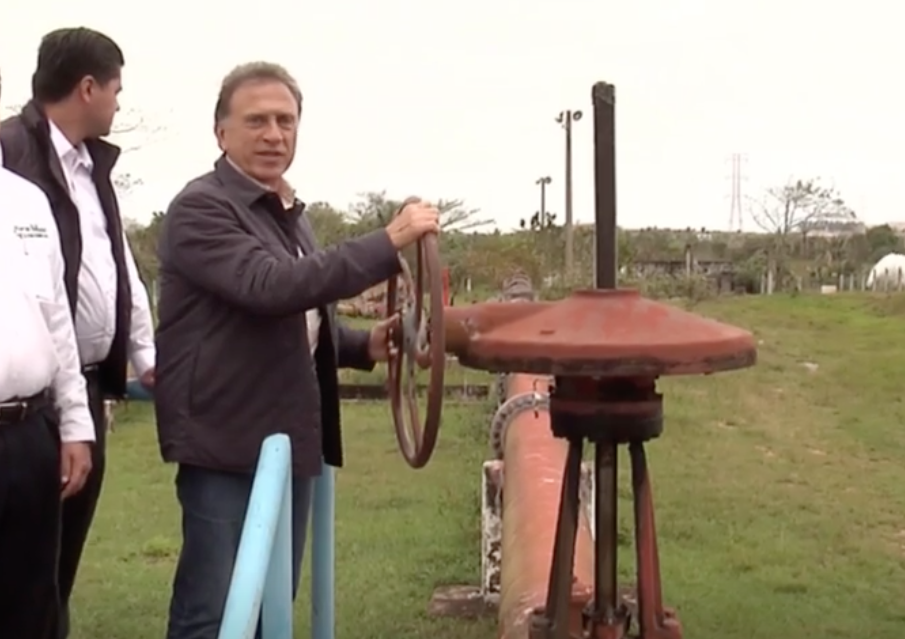 Libera Gobernador Yunes la presa Yuribia