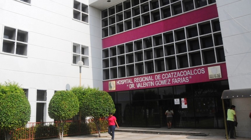 Con plantilla mínima necesaria trabaja Hospital Regional de Coatzacoalcos