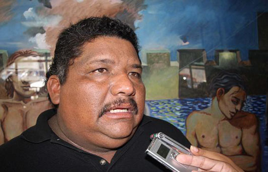 Pescadores demandan pago de adeudos