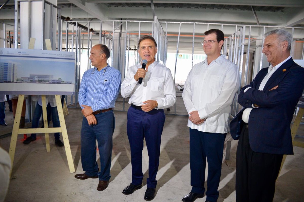 Rescata el gobernador Yunes la Torre Pediátrica