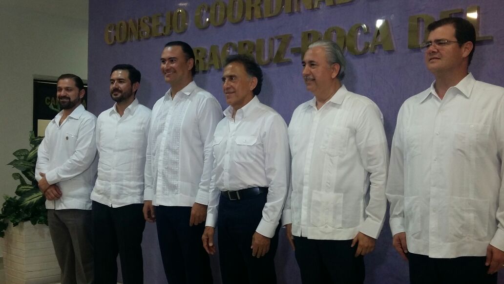 Mejorarán las inversiones en Veracruz, asegura el gobernador Yunes a empresarios