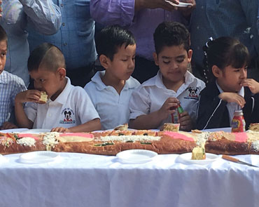 Ayuntamiento de Pánuco festeja a las niñas y niños por el Día de Reyes