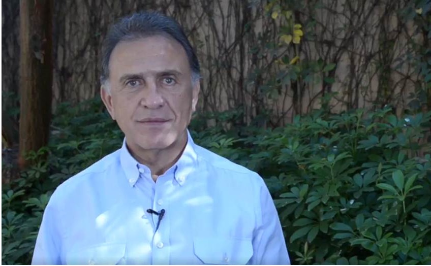 “Vamos a acabar con la corrupción”, asegura el gobernador Yunes al suspender a 15 elementos de Tránsito