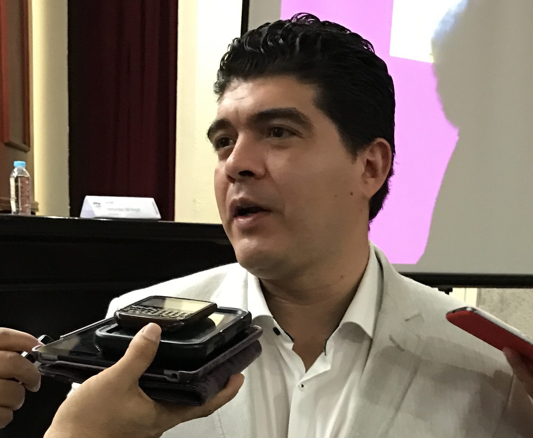 Hay que empezar a rescatar productos locales: Zenyazen Escobar