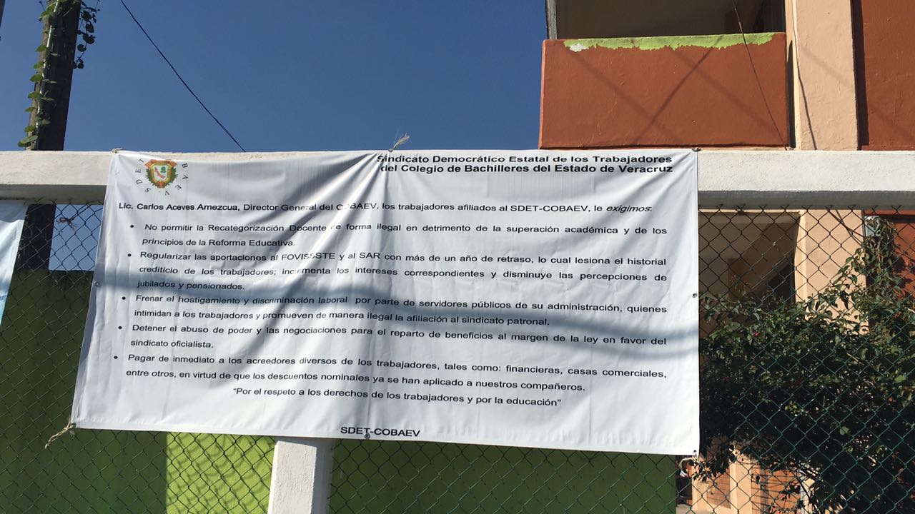Planteles del Cobaev realizan paro por la falta de diversos pagos pendientes