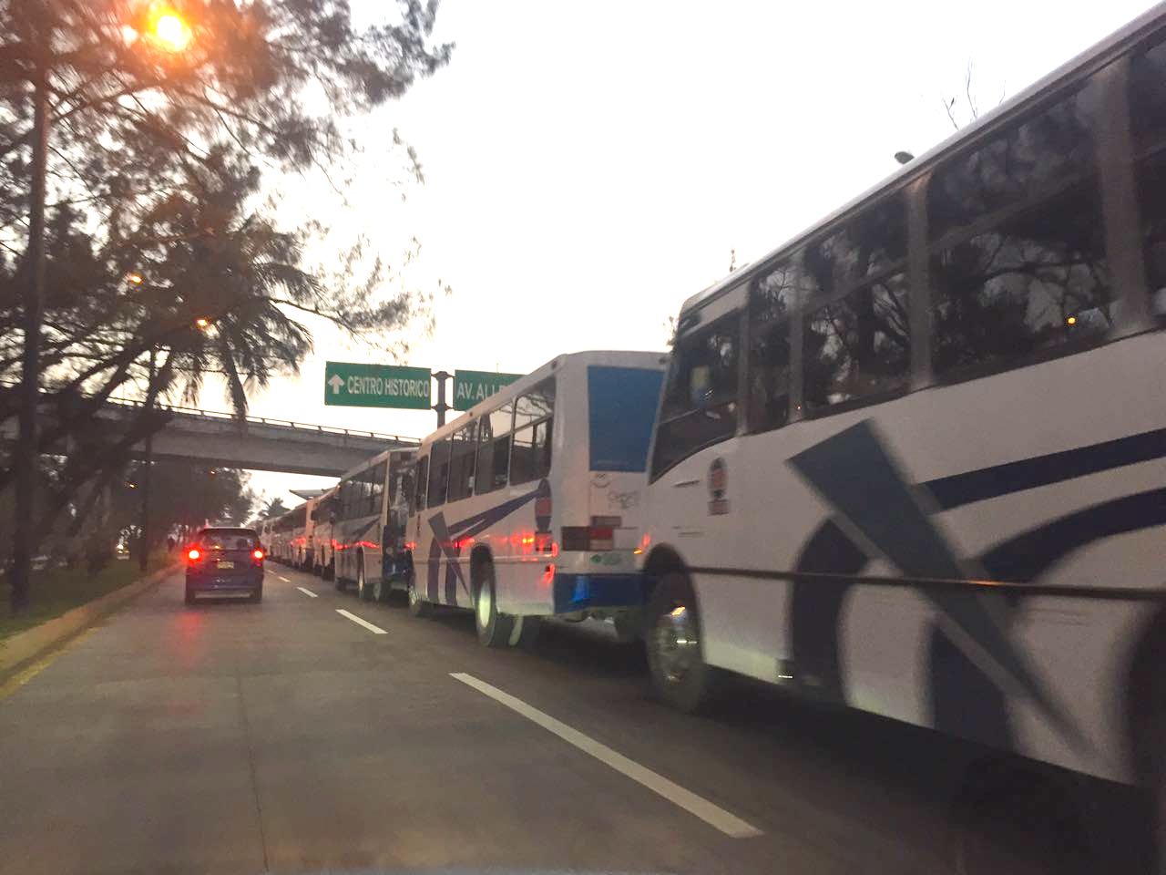 Tarifas del pasaje urbano podrían subir un peso