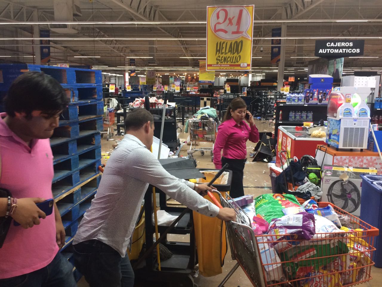 Saquean Chedrahui en el puerto de Veracruz