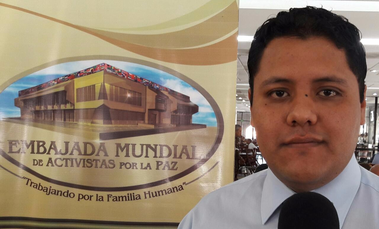 Redes sociales pueden ser «un arma de doble filo»
