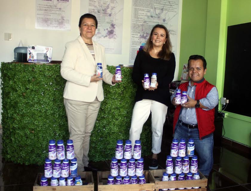 Recibe DIF Xalapa donación de complementos alimenticios para el Centro de Cancerología