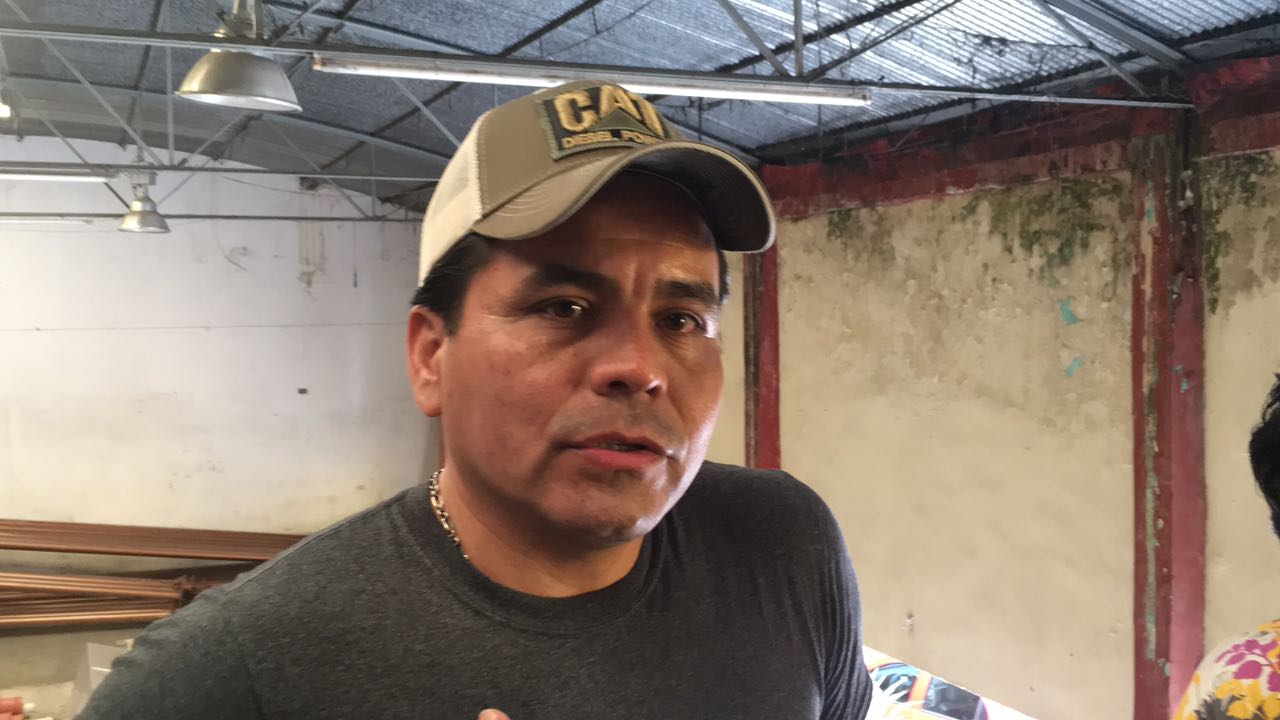 Ayuntamiento de Yanga realiza paro de brazos caídos