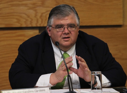 Se queda Carstens en el Banco de México hasta noviembre