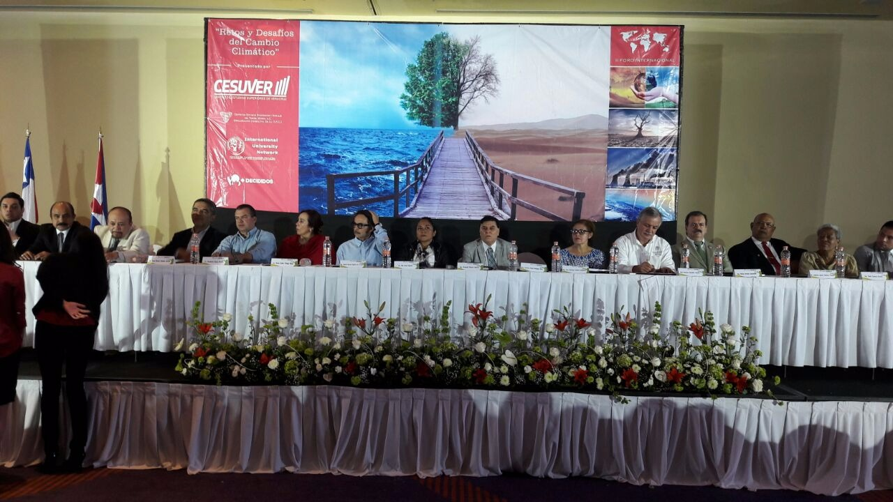 Inauguran foro internacional «Retos y desafíos del cambio climático»